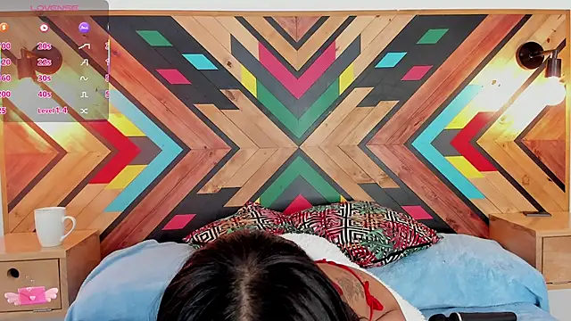 NaiirobiSwan online show from 11-06-25, 07:48