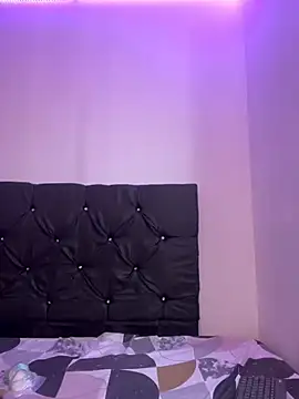 Snapshot of alisson_carolina73 chatting on 12-19-24, 07:51 alisson carolina73 online show from 12-19-24, 07:51