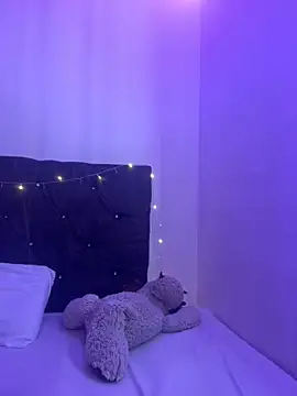 Snapshot of alisson_carolina73 chatting on 12-24-24, 06:06 alisson carolina73 online show from 12-24-24, 06:06