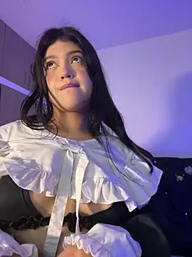 Snapshot of alisson_carolina73 chatting on 10-05-25, 03:38 alisson carolina73 online show from 10-05-25, 03:38