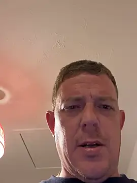 Snapshot of mrwright878787 chatting on 02-08-25, 12:06 mrwright878787 online show from 02-08-25, 12:06