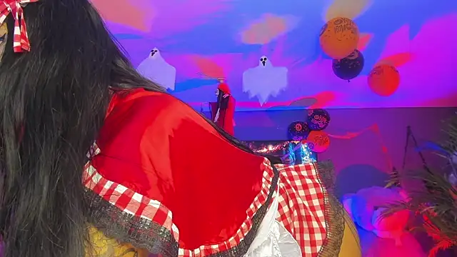 Snapshot of big_ass_show chatting on 10-21-25, 12:33 big ass show online show from 10-21-25, 12:33