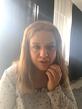 cansuozell online show from 12-14-25, 08:09