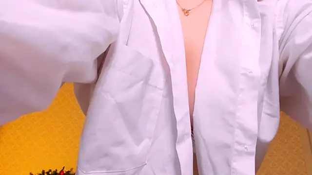 Snapshot of Rose_Sweetiee chatting on 12-13-25, 09:53 Rose Sweetiee online show from 12-13-25, 09:53