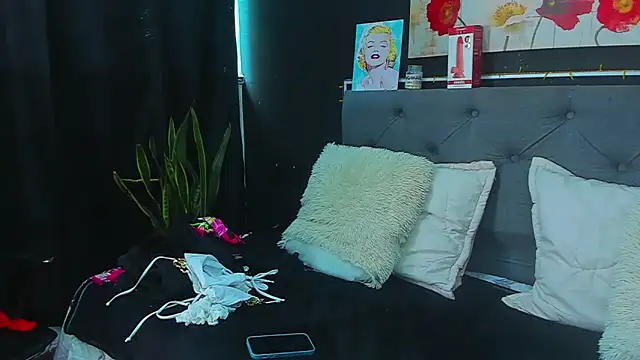 Snapshot of dulce_celeste15 chatting on 01-26-25, 02:08 dulce celeste15 online show from 01-26-25, 02:08