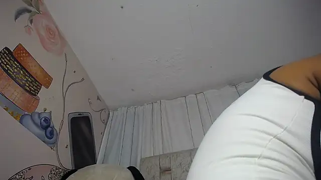 KOURTNEY-- online show from 09-25-25, 01:42