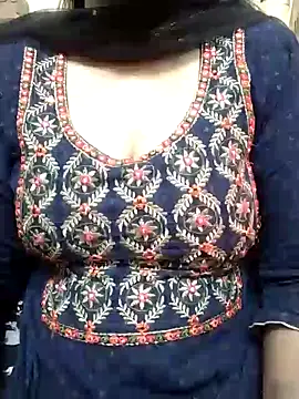 Cute Sona17 online show from 01-16-25, 01:58