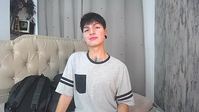 CataFox  online show from 01-05-25, 02:52