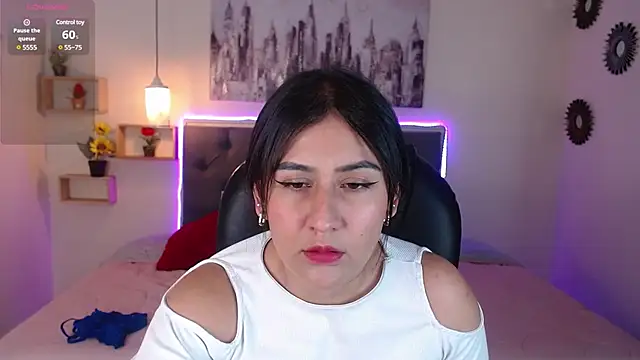 mia aira online show from 12-30-24, 08:04