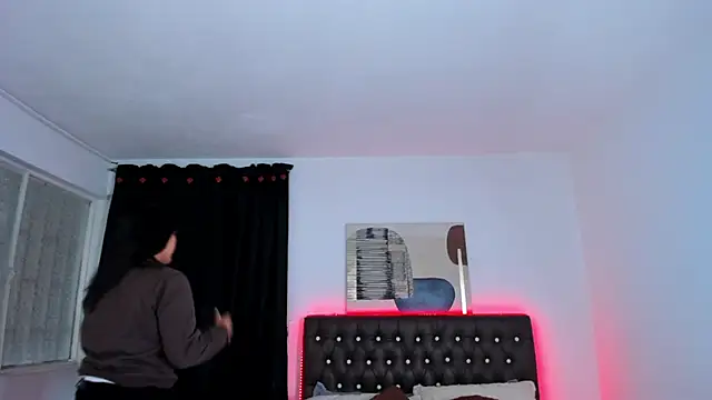 mia aira online show from 02-26-25, 07:27