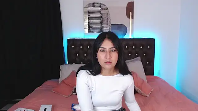 mia aira online show from 03-04-25, 07:43