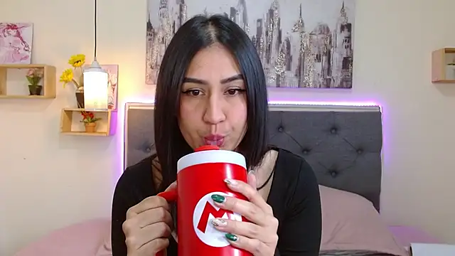 mia aira online show from 09-14-25, 03:33