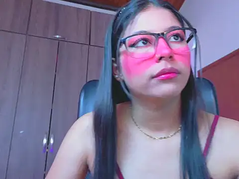 Snapshot of _ALLYSON18_ chatting on 06-14-26, 11:56 ALLYSON18 online show from 06-14-26, 11:56