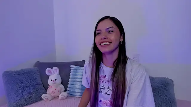 Snapshot of Brisa_blue chatting on 11-14-25, 04:38 Brisa blue online show from 11-14-25, 04:38