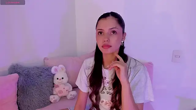 Snapshot of Brisa_blue chatting on 05-26-26, 06:37 Brisa blue online show from 05-26-26, 06:37