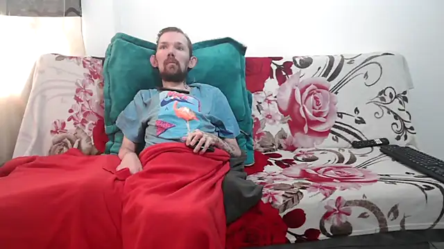 Sophia and Thomas online show from 04-15-26, 03:30