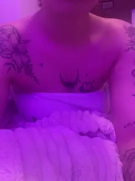 queenlo xxx online show from 12-23-24, 10:33