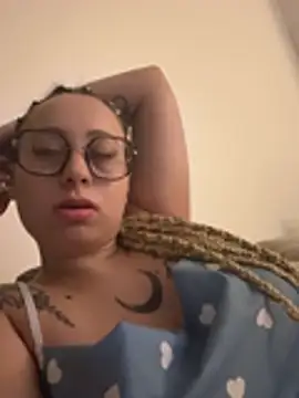 queenlo xxx online show from 06-27-26, 02:44