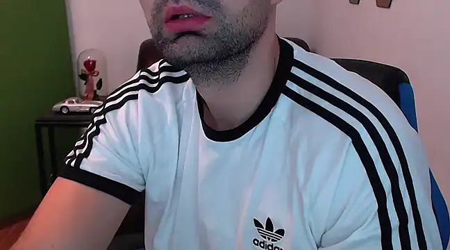 Snapshot of Leo_1617 chatting on 12-01-24, 07:03 Leo 1617 online show from 12-01-24, 07:03