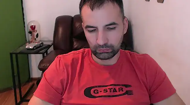 Snapshot of Leo_1617 chatting on 12-04-24, 03:32 Leo 1617 online show from 12-04-24, 03:32