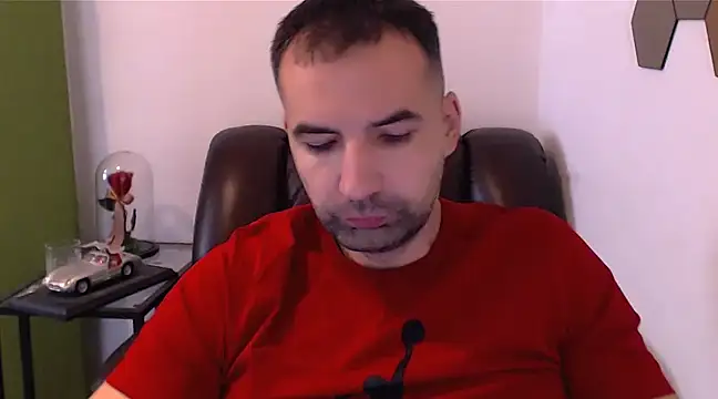 Snapshot of Leo_1617 chatting on 12-19-24, 11:07 Leo 1617 online show from 12-19-24, 11:07