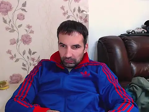 Snapshot of Leo_1617 chatting on 11-16-25, 02:00 Leo 1617 online show from 11-16-25, 02:00