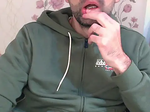 Leo 1617 online show from 02-12-26, 08:31