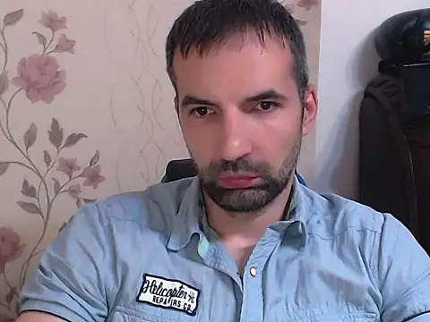 Snapshot of Leo_1617 chatting on 07-13-26, 07:27 Leo 1617 online show from 07-13-26, 07:27