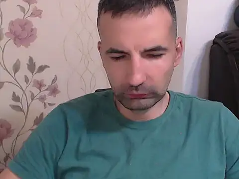 Snapshot of Leo_1617 chatting on 07-18-26, 06:56 Leo 1617 online show from 07-18-26, 06:56