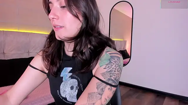 Karito-28 online show from 12-22-25, 01:30