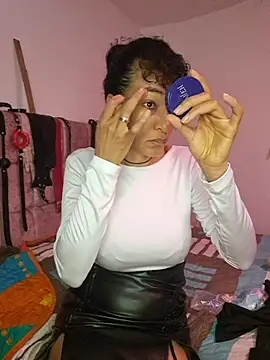 Snapshot of SamaraMartinez chatting on 07-12-26, 12:07 SamaraMartinez online show from 07-12-26, 12:07