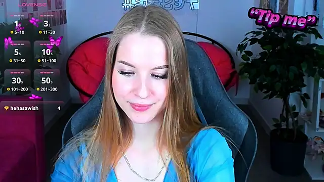 CuteMousee online show from 12-29-24, 05:54