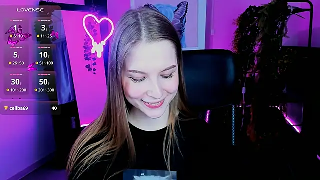 CuteMousee online show from 02-25-25, 05:47