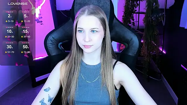 CuteMousee online show from 10-24-25, 08:44