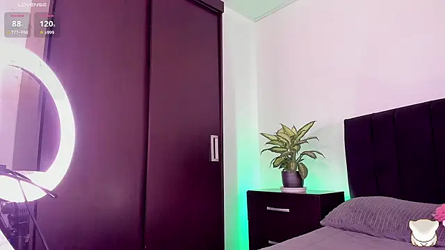 Noah  angel online show from 01-12-25, 06:28