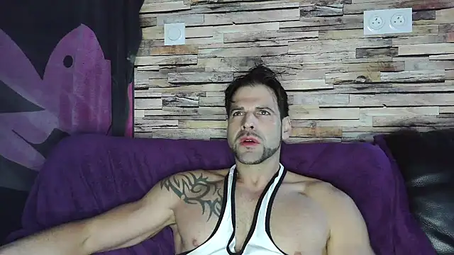 Snapshot of XxBigboybandxX chatting on 12-12-24, 09:08 XxBigboybandxX online show from 12-12-24, 09:08