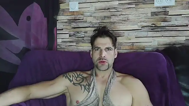 Snapshot of XxBigboybandxX chatting on 12-20-24, 12:49 XxBigboybandxX online show from 12-20-24, 12:49