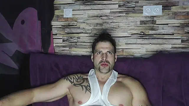 Snapshot of XxBigboybandxX chatting on 02-01-25, 05:58 XxBigboybandxX online show from 02-01-25, 05:58