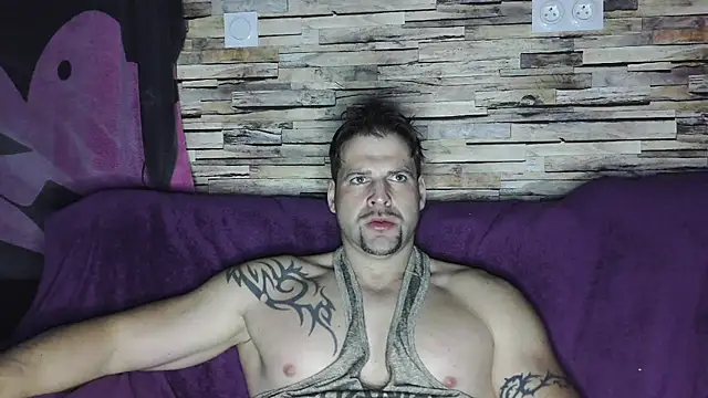 Snapshot of XxBigboybandxX chatting on 03-01-25, 05:52 XxBigboybandxX online show from 03-01-25, 05:52