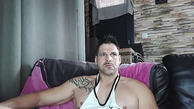 XxBigboybandxX online show from 02-01-26, 01:31