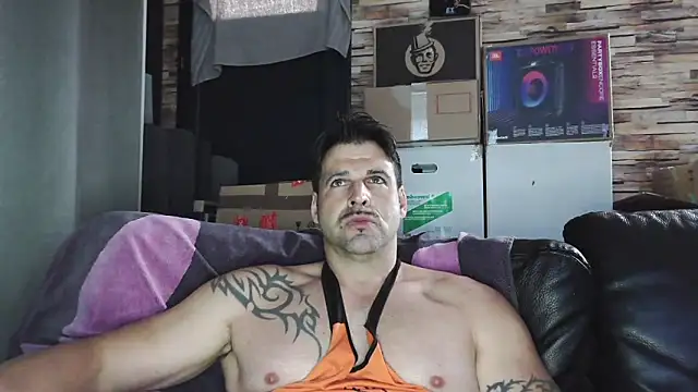 XxBigboybandxX online show from 04-01-26, 03:09