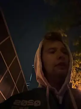 Snapshot of CDLukeLucy420 chatting on 09-25-25, 08:23 CDLukeLucy420 online show from 09-25-25, 08:23