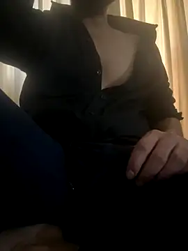 Snapshot of sxssxssxs@xh chatting on 10-04-25, 05:27 sxssxssxsxh online show from 10-04-25, 05:27