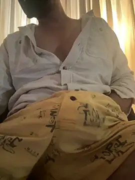 Snapshot of sxssxssxs@xh chatting on 10-06-25, 03:26 sxssxssxsxh online show from 10-06-25, 03:26