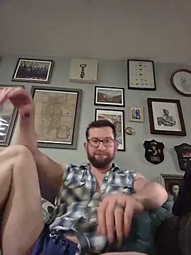 Icebearsticlese online show from 05-17-26, 03:26