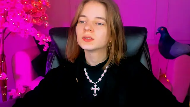 TinaDavil online show from 12-18-24, 05:42