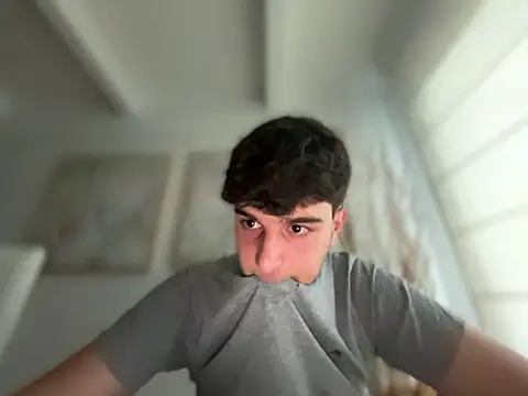 Snapshot of Pablogn24 chatting on 01-29-25, 06:18 Pablogn24 online show from 01-29-25, 06:18