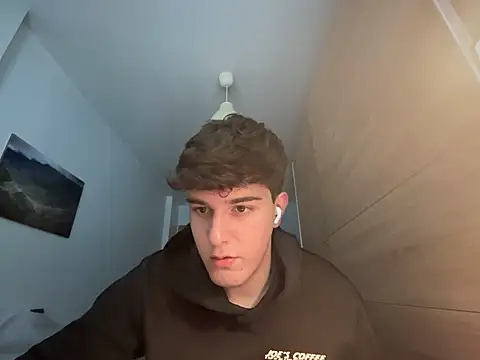 Snapshot of Pablogn24 chatting on 02-09-25, 12:30 Pablogn24 online show from 02-09-25, 12:30