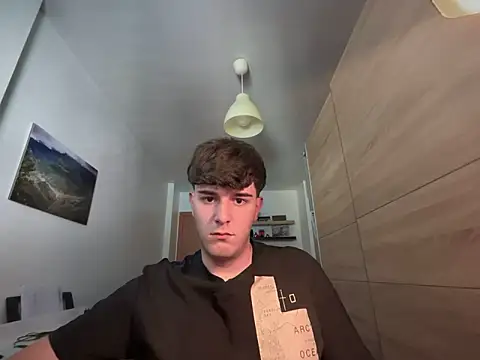 Snapshot of Pablogn24 chatting on 02-19-25, 05:27 Pablogn24 online show from 02-19-25, 05:27