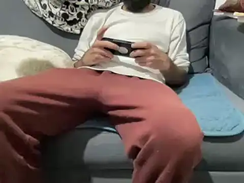 4small4inchlol online show from 12-29-24, 05:54